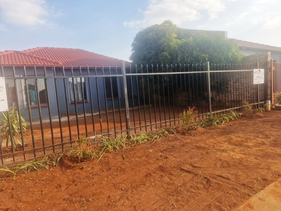 3 Bedroom Property for Sale in The Orchards Gauteng
