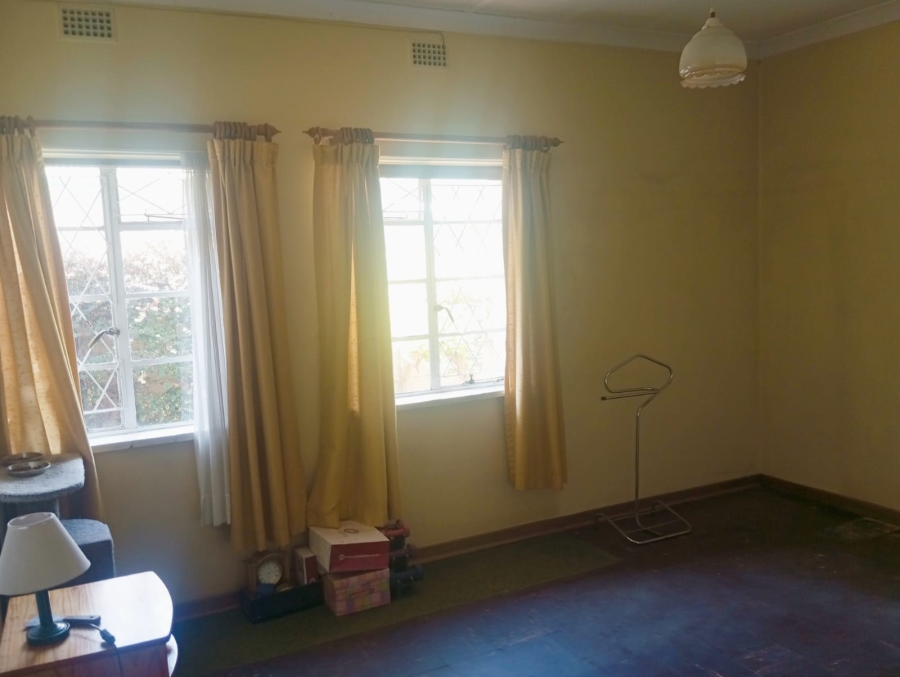 3 Bedroom Property for Sale in Crown Gardens Gauteng