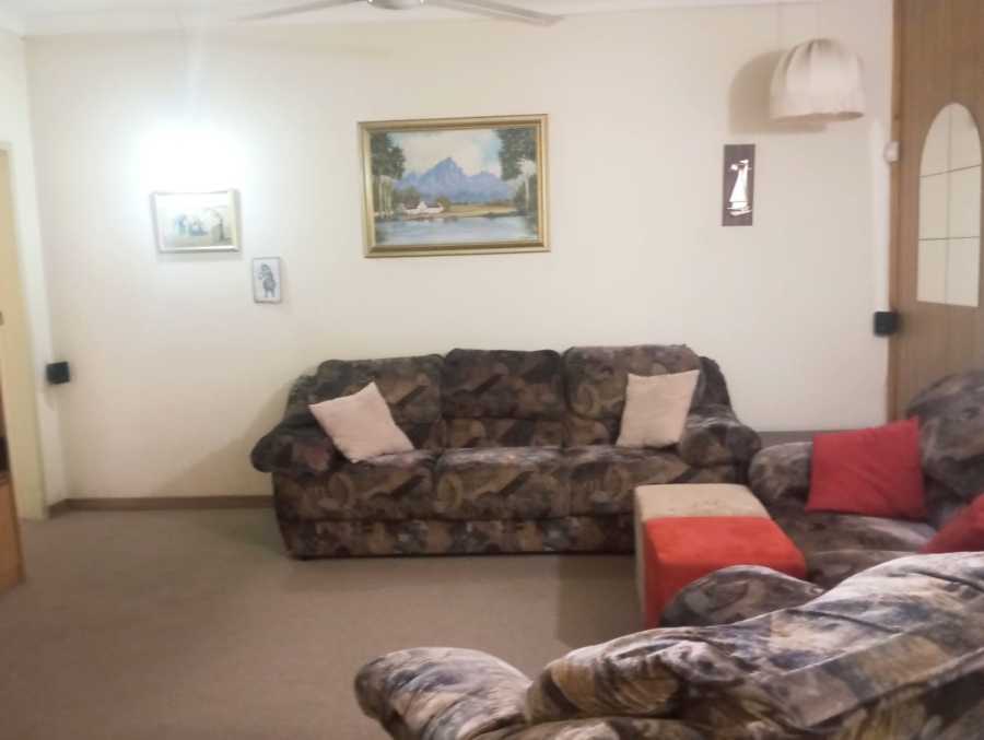 3 Bedroom Property for Sale in Crown Gardens Gauteng