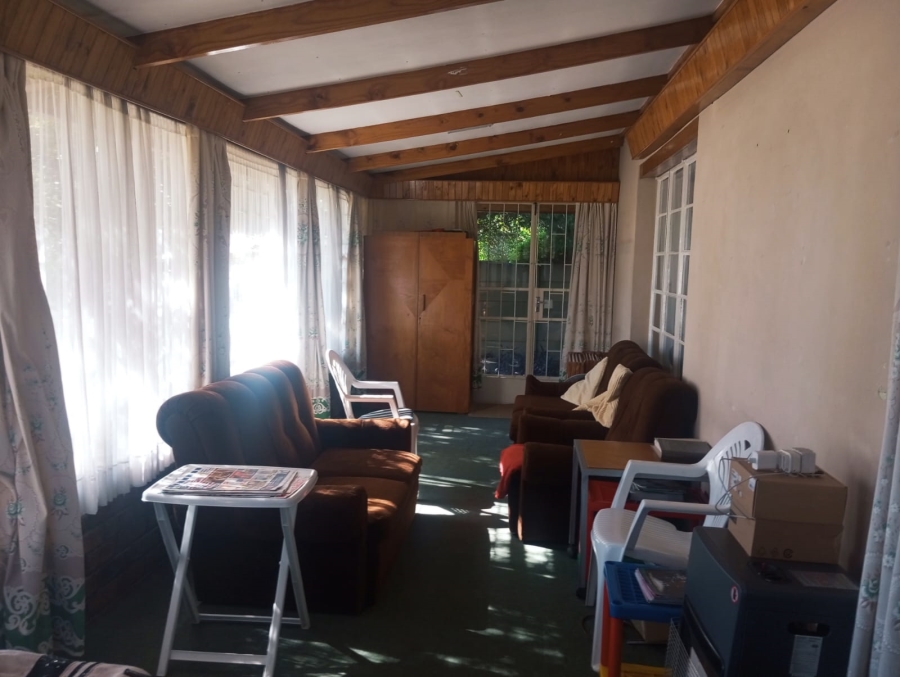 3 Bedroom Property for Sale in Crown Gardens Gauteng