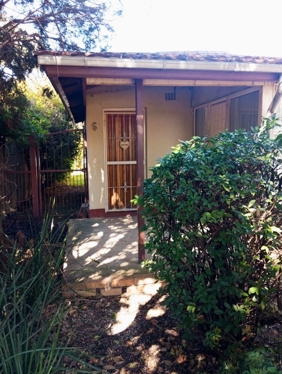 3 Bedroom Property for Sale in Crown Gardens Gauteng