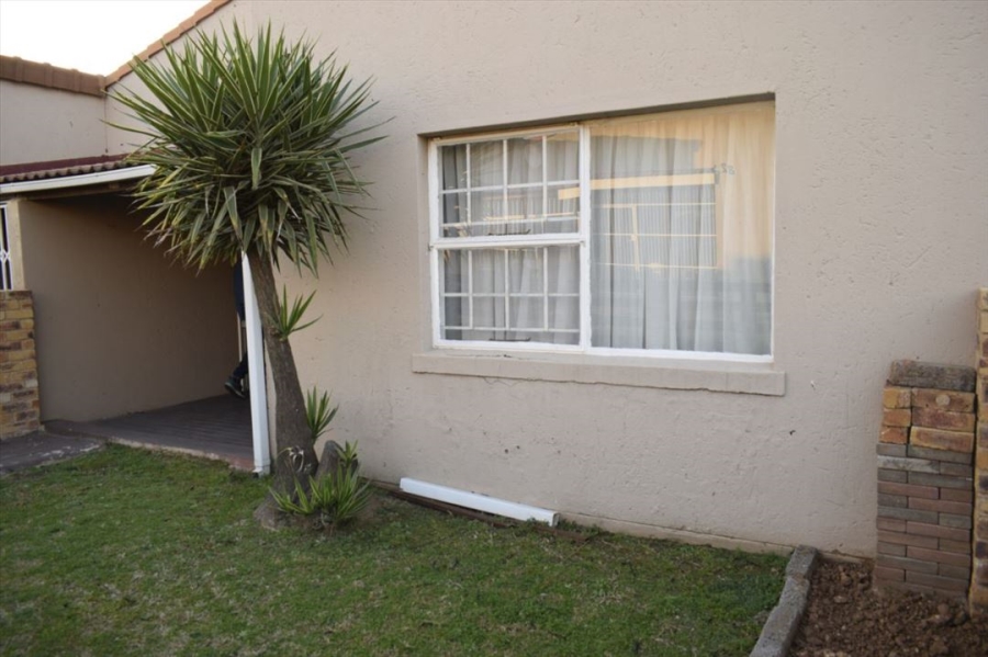2 Bedroom Property for Sale in Elspark Gauteng