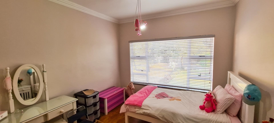 5 Bedroom Property for Sale in Elspark Gauteng