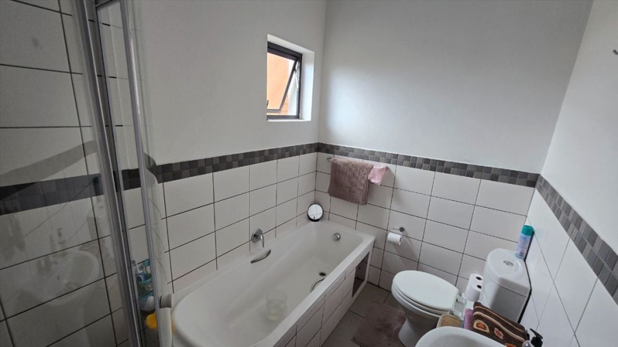 3 Bedroom Property for Sale in Parkdene Gauteng