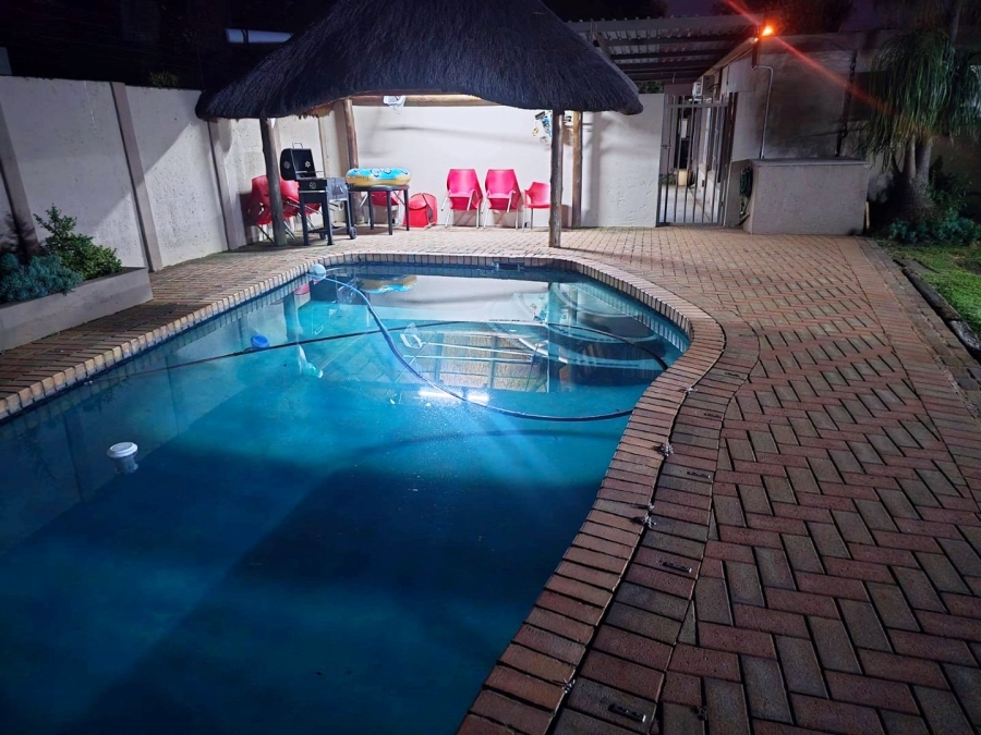 4 Bedroom Property for Sale in Sinoville Gauteng
