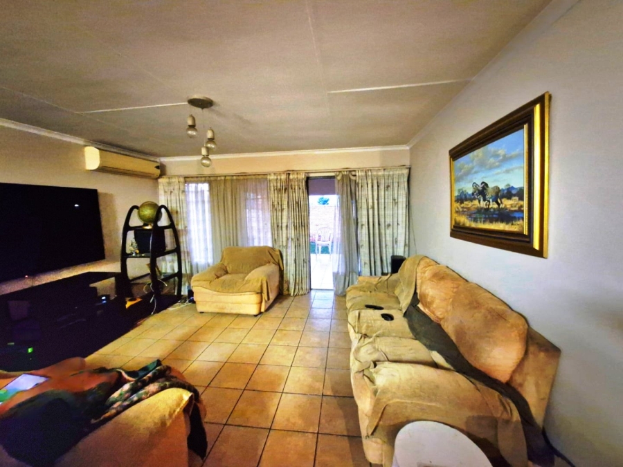 3 Bedroom Property for Sale in Annlin Gauteng