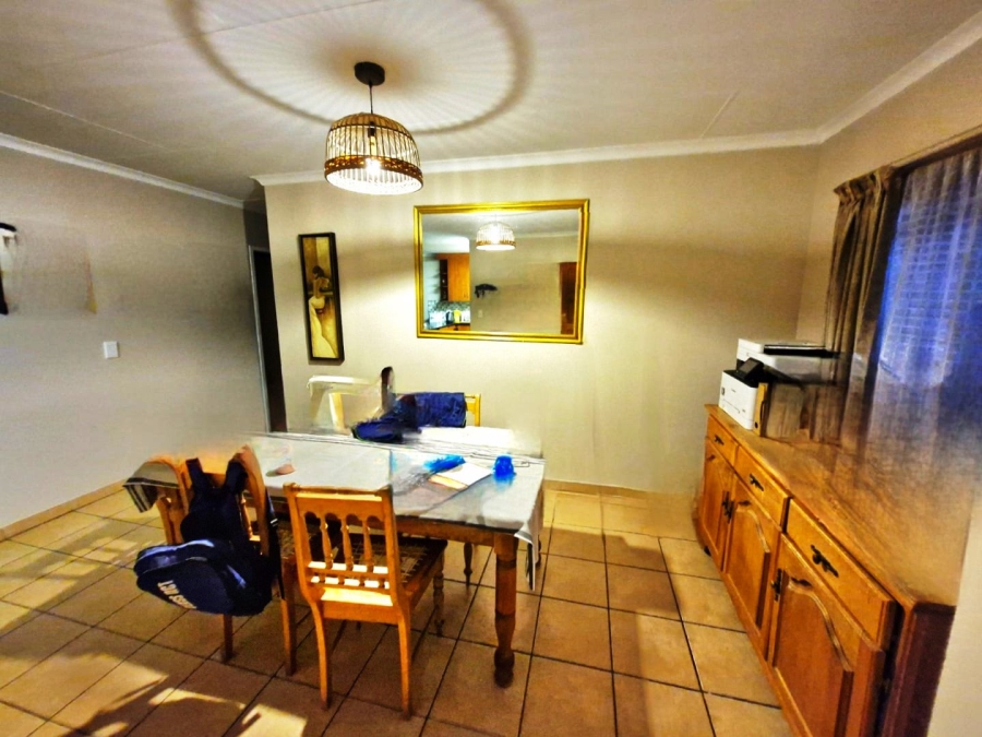 3 Bedroom Property for Sale in Annlin Gauteng