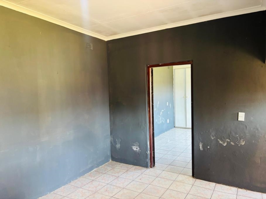 To Let 1 Bedroom Property for Rent in Florida Gauteng