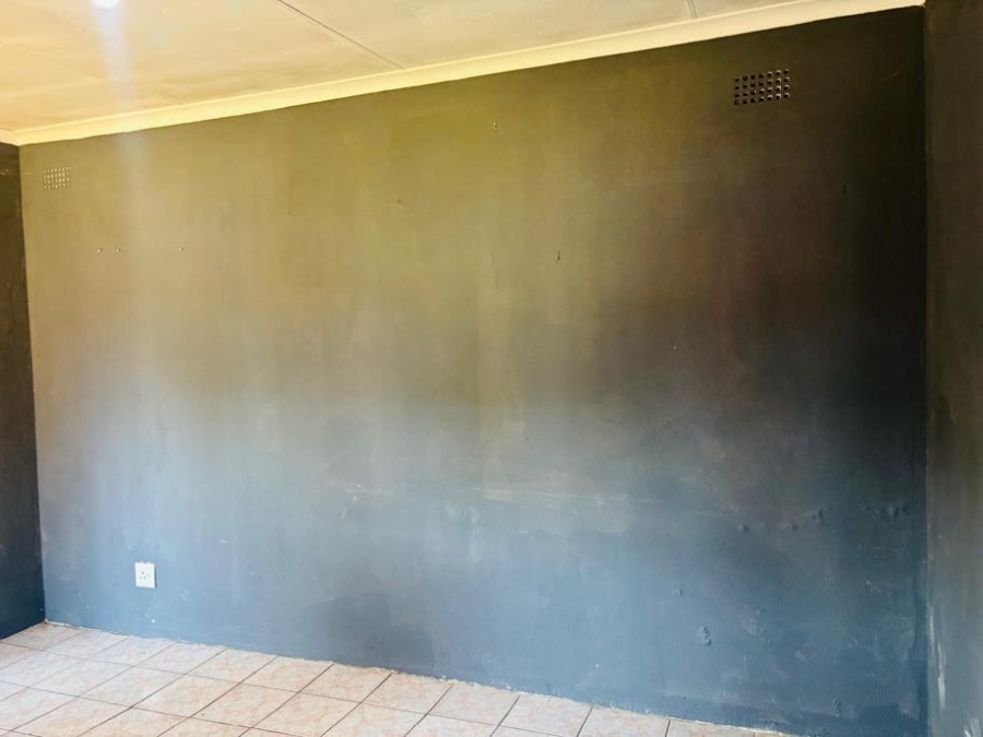 To Let 1 Bedroom Property for Rent in Florida Gauteng