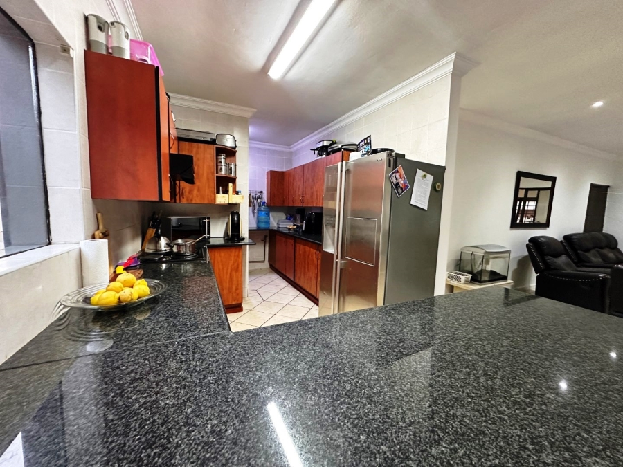 4 Bedroom Property for Sale in Akasia Gauteng