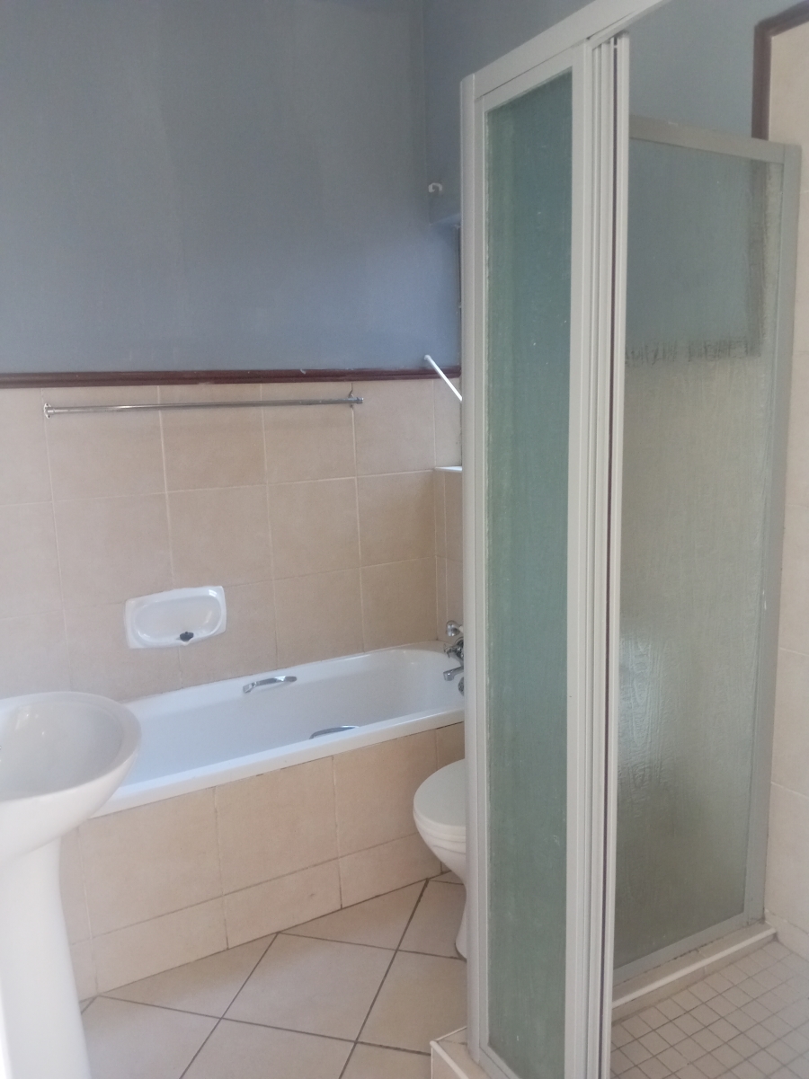 2 Bedroom Property for Sale in Karenpark Gauteng