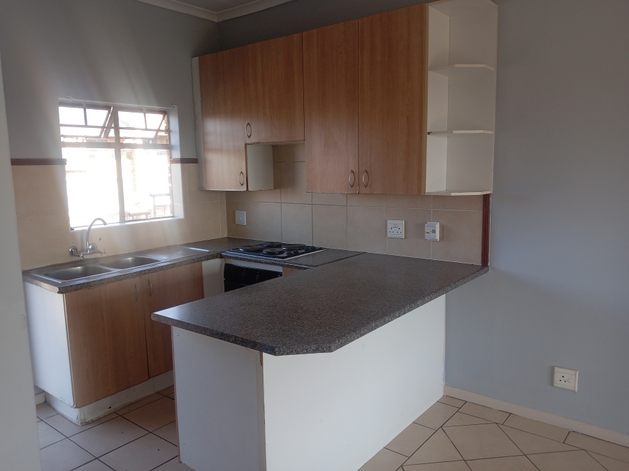 2 Bedroom Property for Sale in Karenpark Gauteng