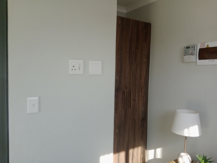  Bedroom Property for Sale in Glenway Estate Gauteng