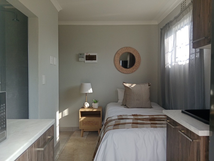  Bedroom Property for Sale in Glenway Estate Gauteng