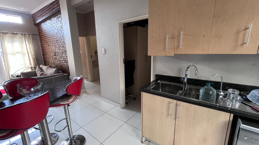 To Let 2 Bedroom Property for Rent in Woodmead Gauteng