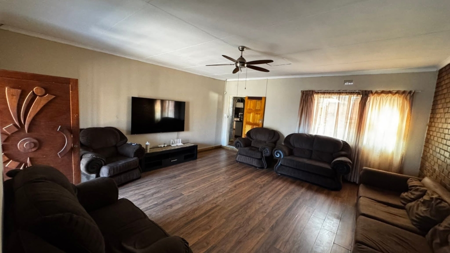 5 Bedroom Property for Sale in Ferryvale Gauteng
