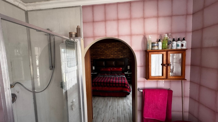 5 Bedroom Property for Sale in Ferryvale Gauteng