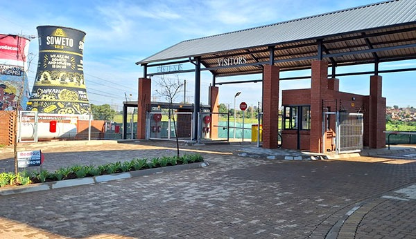 To Let 3 Bedroom Property for Rent in Orlando Gauteng