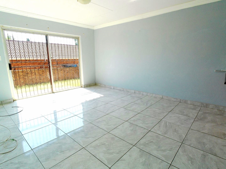 2 Bedroom Property for Sale in Amandasig Gauteng
