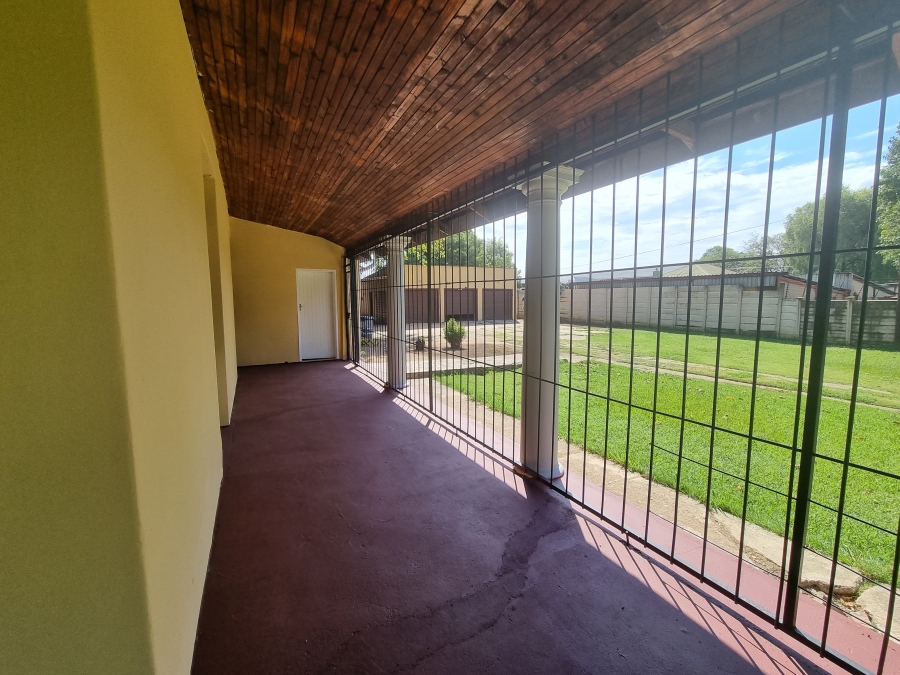 To Let 3 Bedroom Property for Rent in Gezina Gauteng