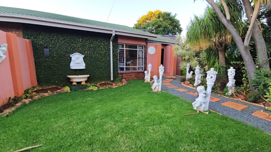 4 Bedroom Property for Sale in Karen Park Gauteng
