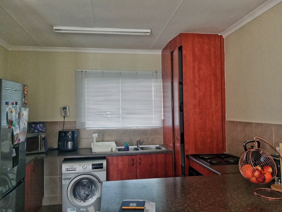 2 Bedroom Property for Sale in Annlin Ext 37 Gauteng