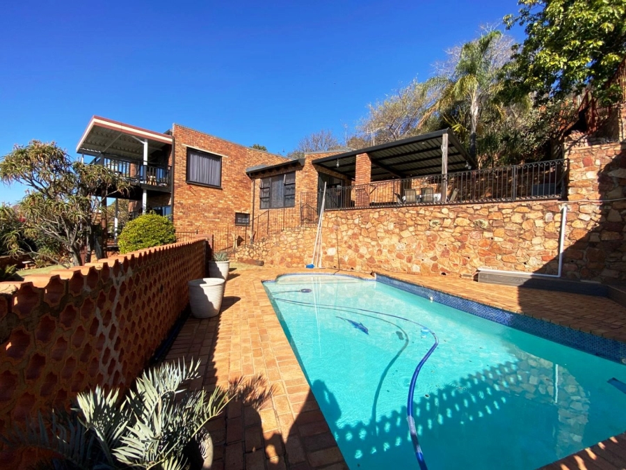 3 Bedroom Property for Sale in Sinoville Gauteng