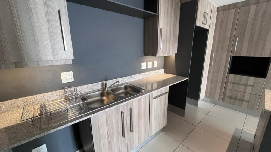 To Let 2 Bedroom Property for Rent in Edenburg Gauteng