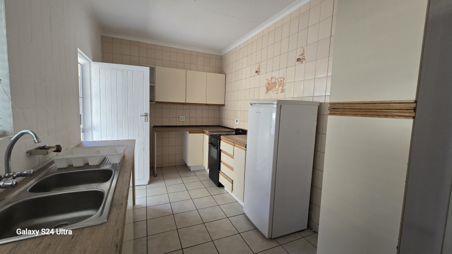 6 Bedroom Property for Sale in Freeway Park Gauteng
