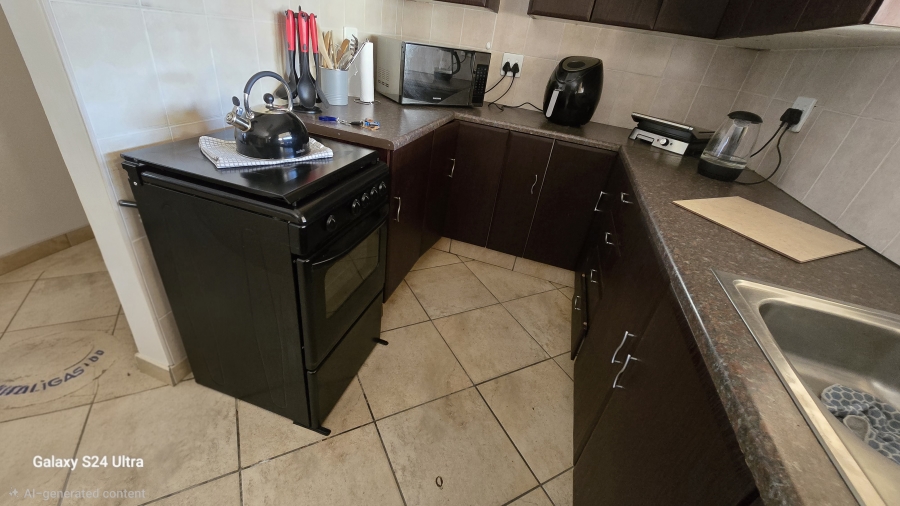 6 Bedroom Property for Sale in Freeway Park Gauteng