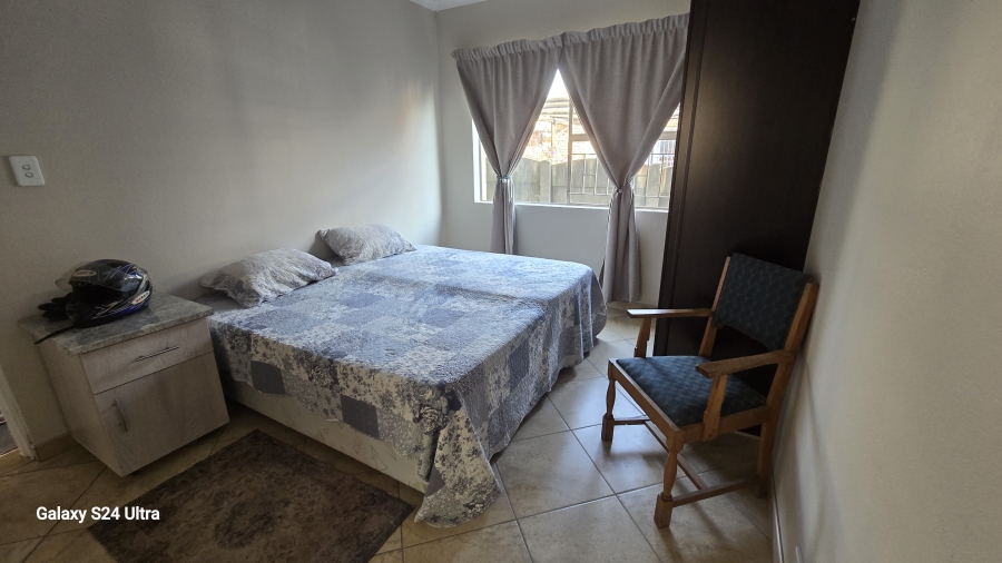 6 Bedroom Property for Sale in Freeway Park Gauteng
