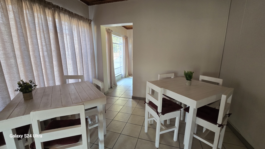 6 Bedroom Property for Sale in Freeway Park Gauteng