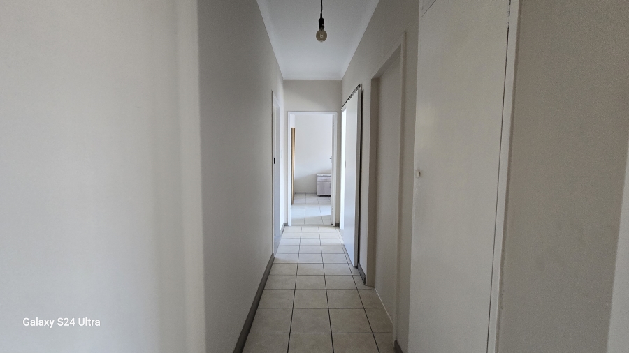 6 Bedroom Property for Sale in Freeway Park Gauteng