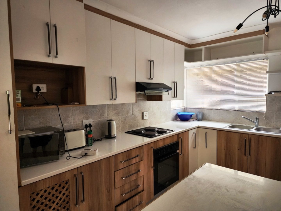 2 Bedroom Property for Sale in Akasia Gauteng