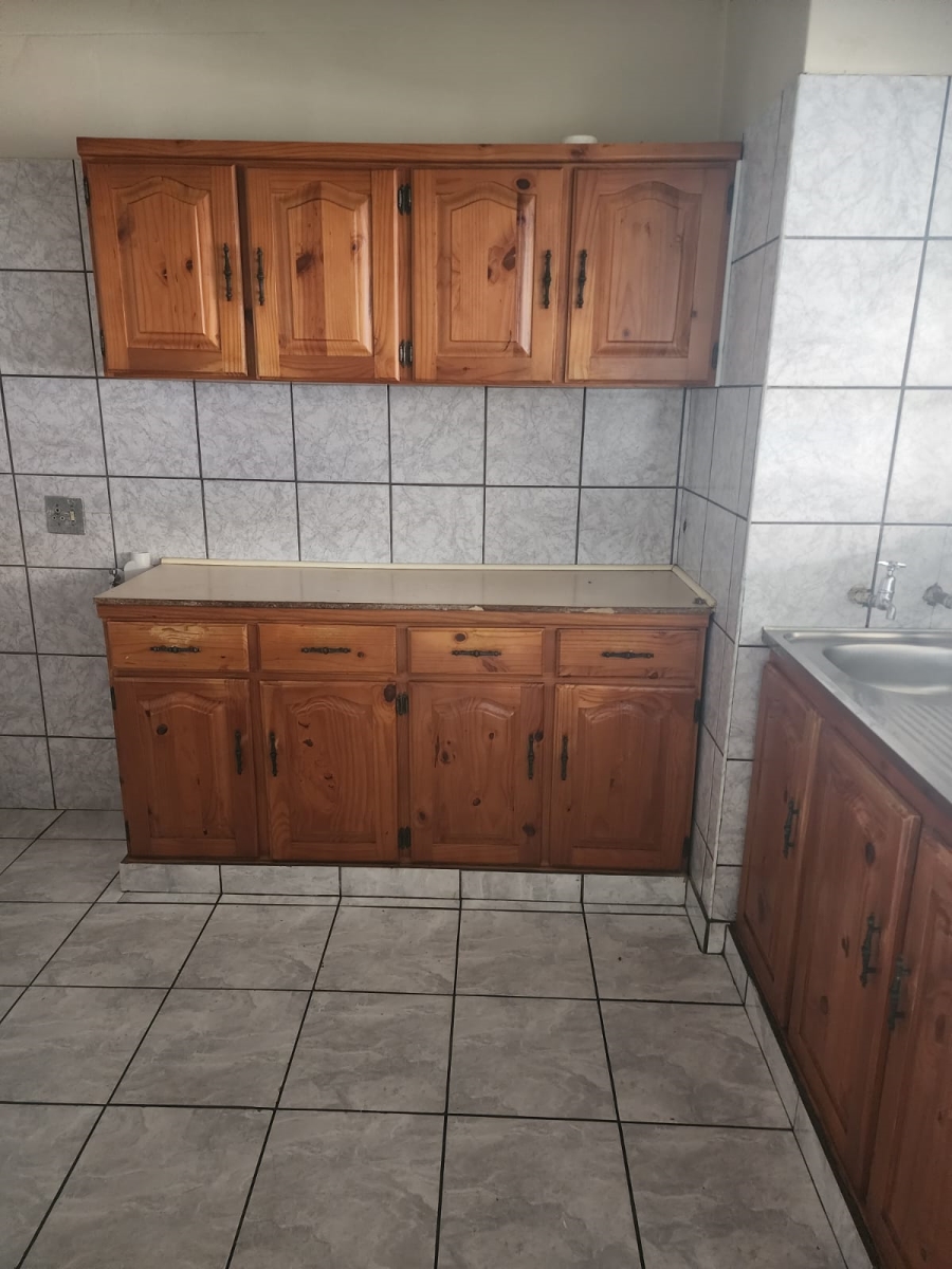 1 Bedroom Property for Sale in Gezina Gauteng