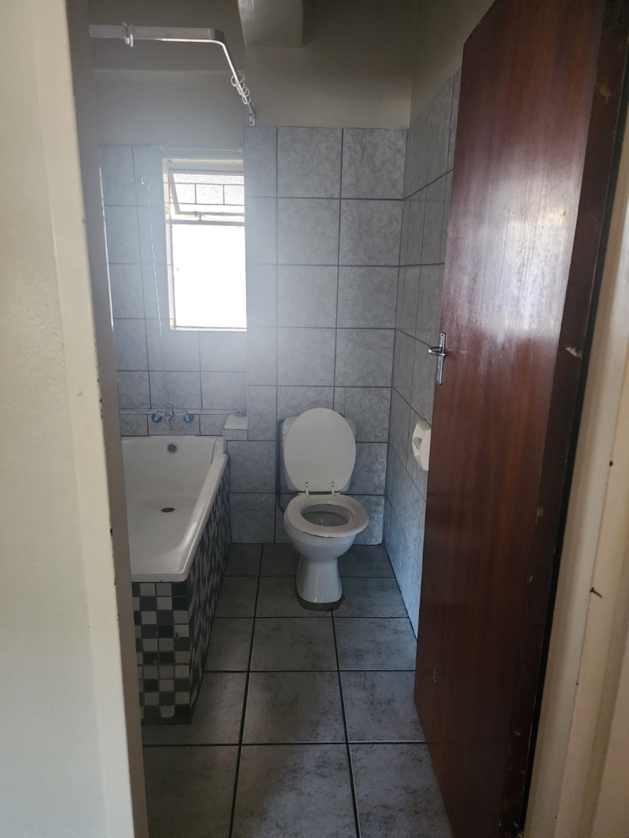1 Bedroom Property for Sale in Gezina Gauteng