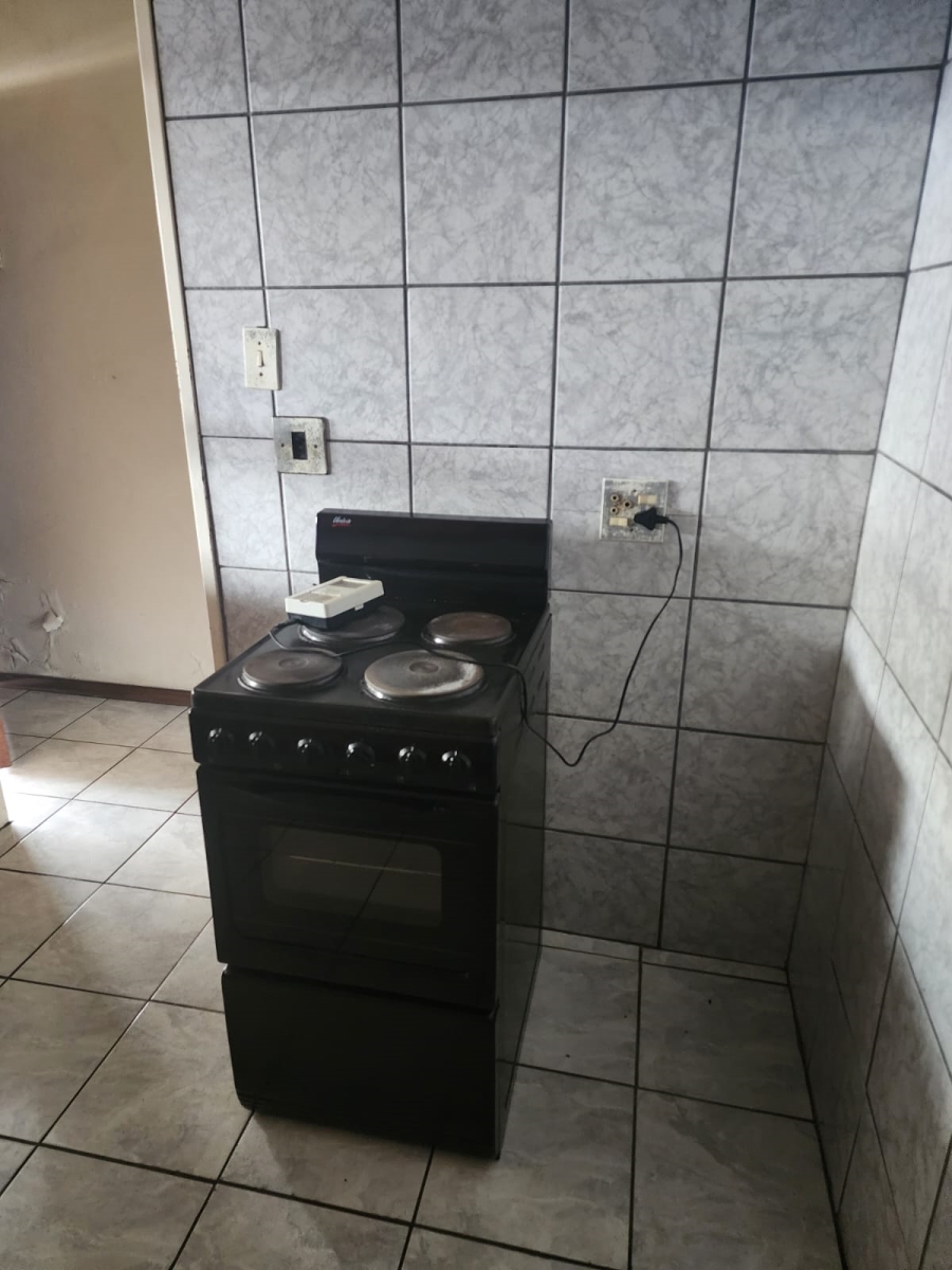 1 Bedroom Property for Sale in Gezina Gauteng