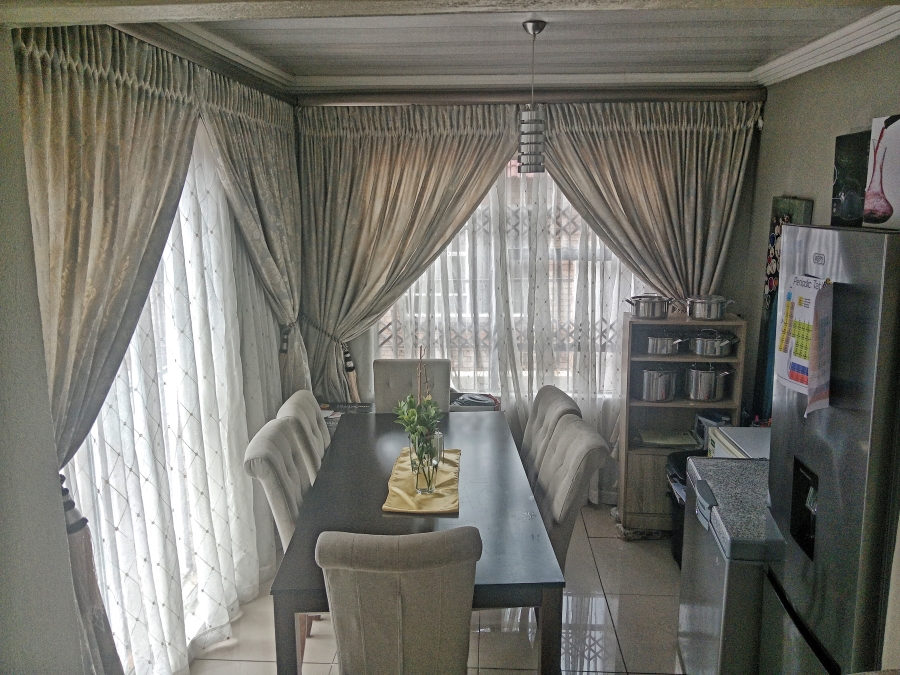 To Let 3 Bedroom Property for Rent in Karenpark Gauteng