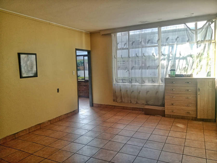 2 Bedroom Property for Sale in Sunnyside Gauteng