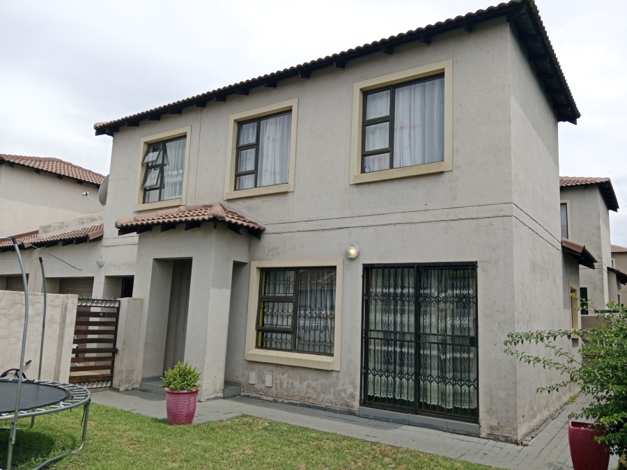 3 Bedroom Property for Sale in Montana Gardens Gauteng