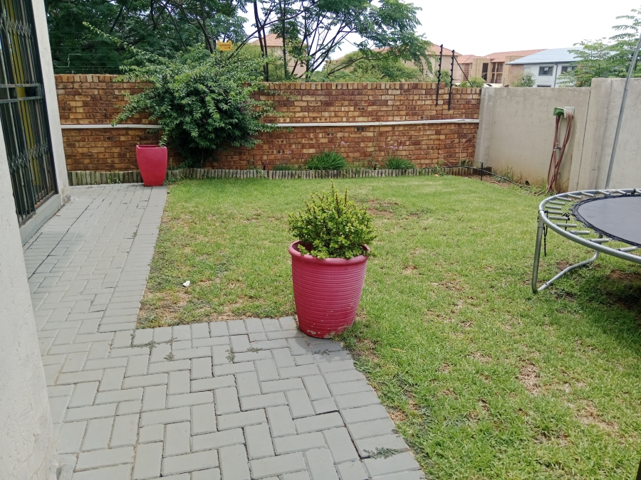 3 Bedroom Property for Sale in Montana Gardens Gauteng
