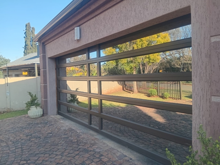To Let 3 Bedroom Property for Rent in Strubenvale Gauteng