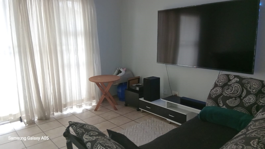 To Let 2 Bedroom Property for Rent in Minnebron Gauteng