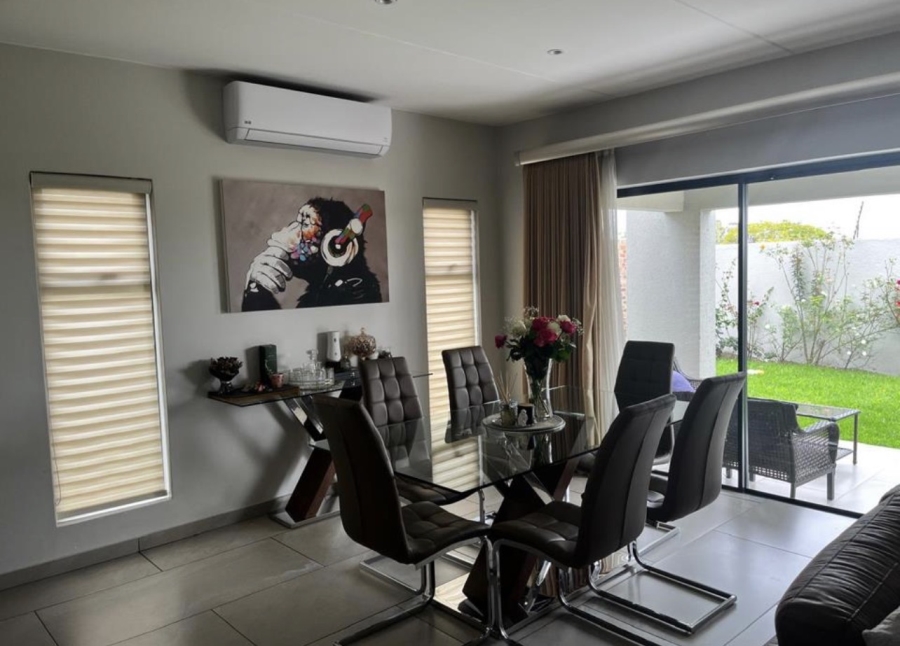 3 Bedroom Property for Sale in Crowthorne AH Gauteng