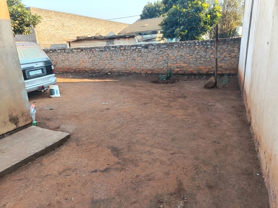 2 Bedroom Property for Sale in Soshanguve South Gauteng