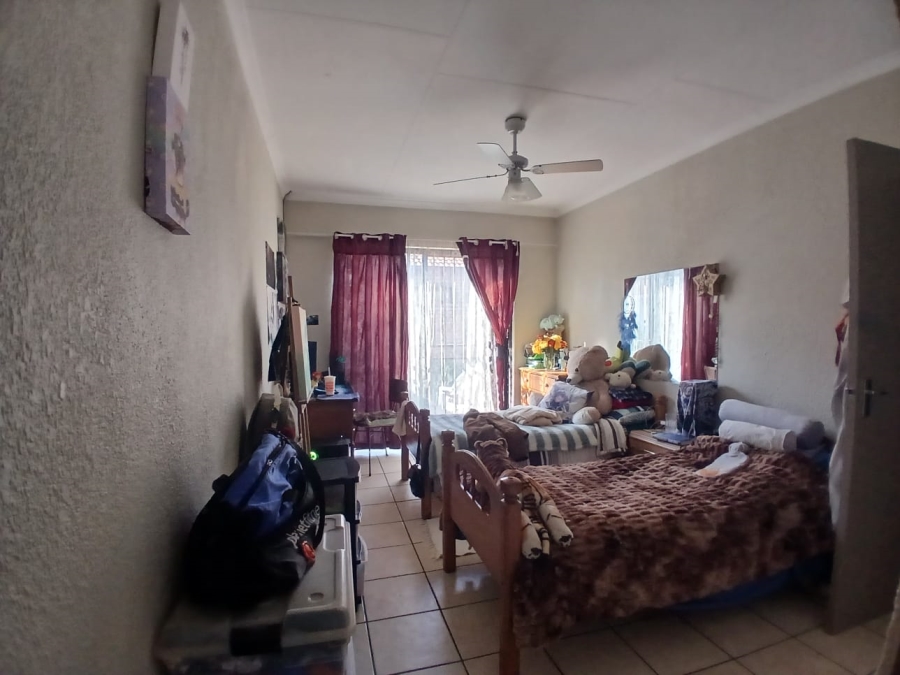 3 Bedroom Property for Sale in Hennopspark Gauteng