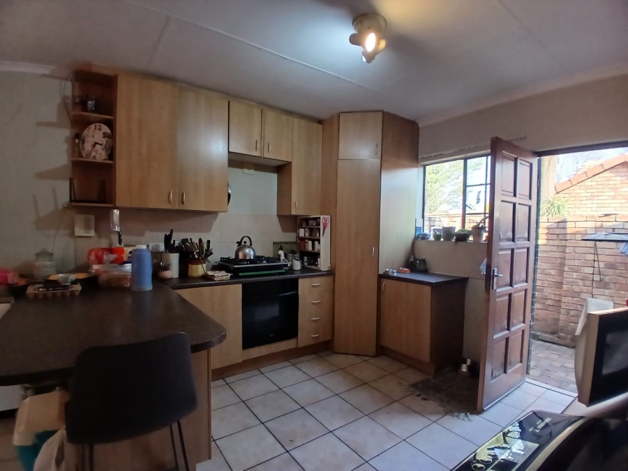 3 Bedroom Property for Sale in Hennopspark Gauteng