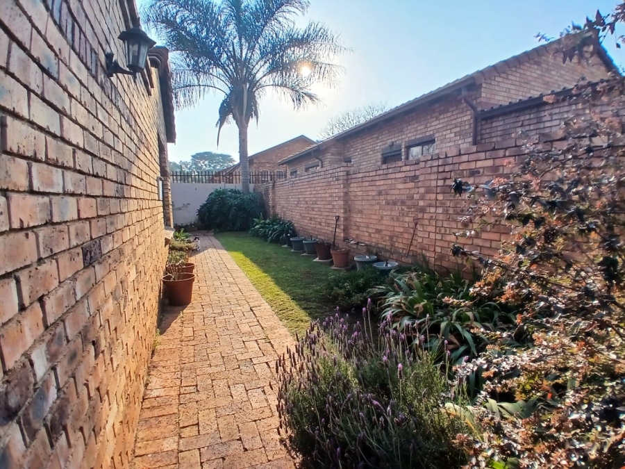 3 Bedroom Property for Sale in Hennopspark Gauteng