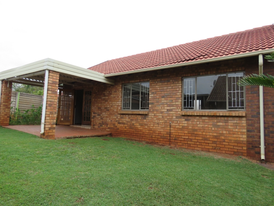 3 Bedroom Property for Sale in Die Hoewes Gauteng