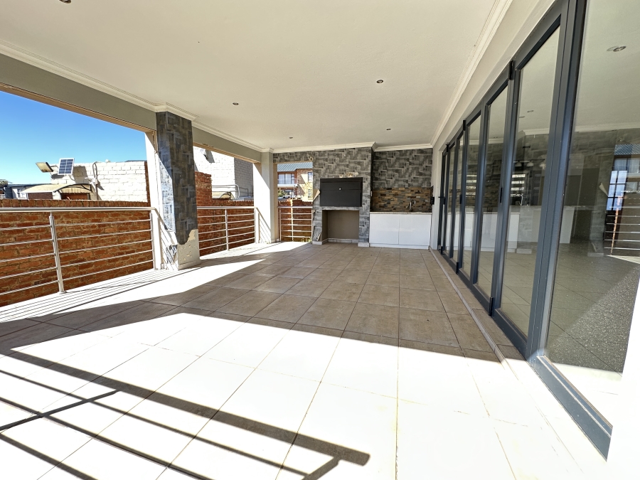 3 Bedroom Property for Sale in Olympus Gauteng